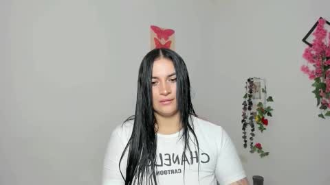 Snapshot of emily_coraline chatting on October 9, 2025, 2:59 pm Emily online show from October 9, 2025, 2:59 pm