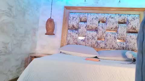 emily_dempsey online show from July 6, 2026, 7:05 pm