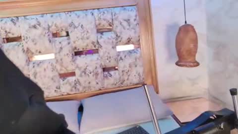 emily_dempsey online show from July 12, 2026, 7:05 pm