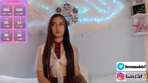 emily_fox7 online show from December 2, 2024, 7:16 pm