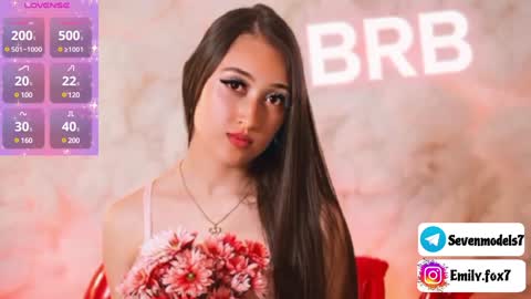 emily_fox7 online show from December 5, 2024, 3:06 pm