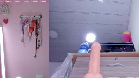 Snapshot of emily_foxxxi chatting on May 16, 2026, 11:14 pm emily_foxxxi online show from May 16, 2026, 11:14 pm