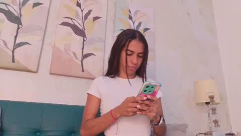 Snapshot of emily_gaviria1 chatting on July 26, 2026, 12:45 pm emily_gaviria1 online show from July 26, 2026, 12:45 pm