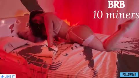 Snapshot of emily_gin chatting on September 18, 2025, 2:13 am EMILY online show from September 18, 2025, 2:13 am