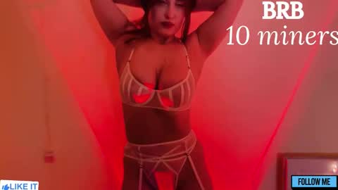 Snapshot of emily_gin chatting on October 8, 2025, 2:20 am EMILY online show from October 8, 2025, 2:20 am