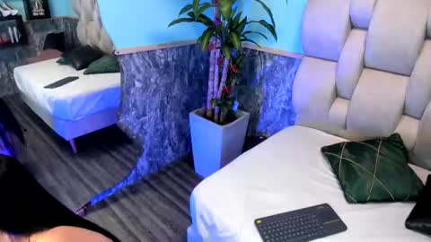 Emily online show from March 5, 2025, 12:22 pm