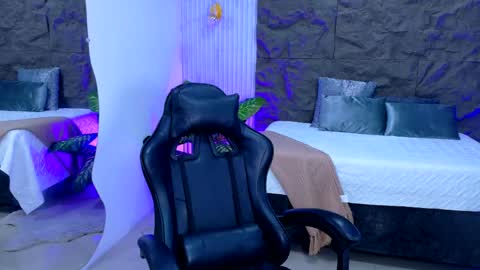 Emily online show from April 29, 2026, 12:20 pm