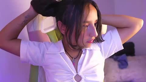 Snapshot of emily_jonexs_ chatting on May 28, 2026, 4:59 pm mily online show from May 28, 2026, 4:59 pm