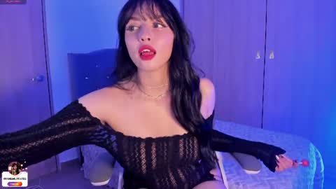 Emily  online show from June 19, 2026, 1:21 am