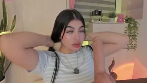 EmilyKenner  Independent model  online show from July 2, 2026, 12:00 pm