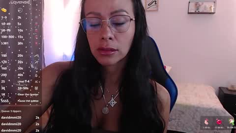 Snapshot of emily_leroy571240 chatting on November 4, 2025, 12:15 pm emily leroy. online show from November 4, 2025, 12:15 pm