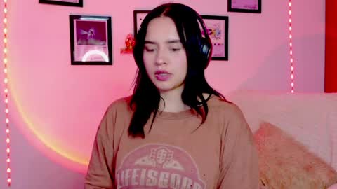 Emily Lindey online show from June 27, 2026, 5:34 am