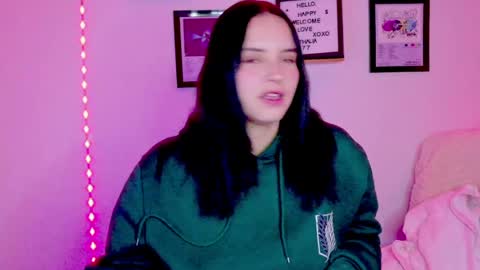 Emily Lindey online show from July 7, 2026, 7:23 am