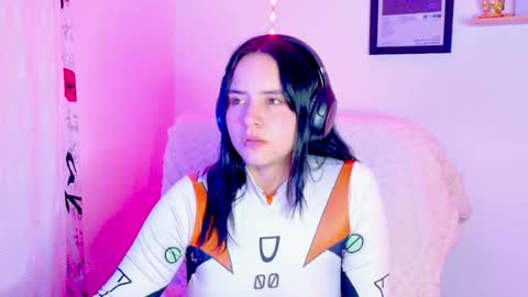 Emily Lindey online show from July 14, 2026, 10:21 am