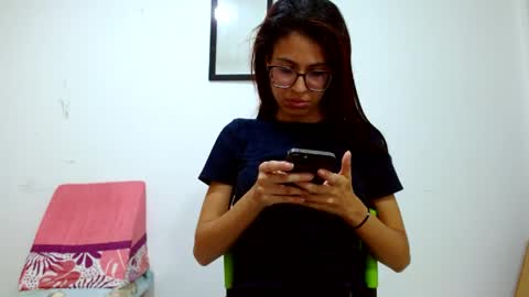 Snapshot of emily_loperaa chatting on May 8, 2026, 4:29 am Emily online show from May 8, 2026, 4:29 am