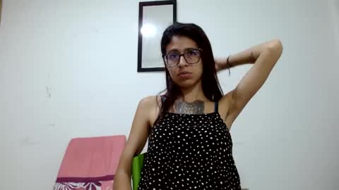 Snapshot of emily_loperaa chatting on May 8, 2026, 6:35 pm Emily online show from May 8, 2026, 6:35 pm