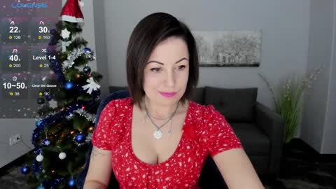 Snapshot of emily_midlton chatting on December 29, 2024, 9:30 pm Emily online show from December 29, 2024, 9:30 pm