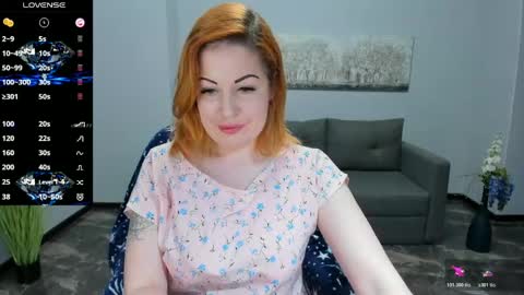 Snapshot of emily_midlton chatting on May 22, 2026, 12:44 pm Emily online show from May 22, 2026, 12:44 pm