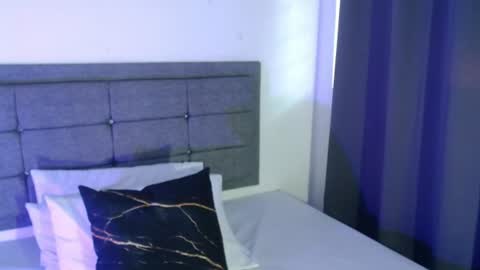 emily_milff online show from July 10, 2026, 11:46 am