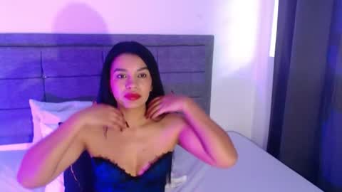 emily_milff online show from July 14, 2026, 11:49 am