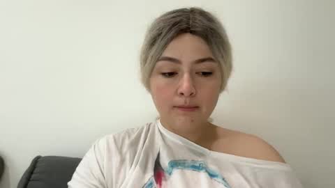 emily_morning_dew online show from September 30, 2025, 10:20 am