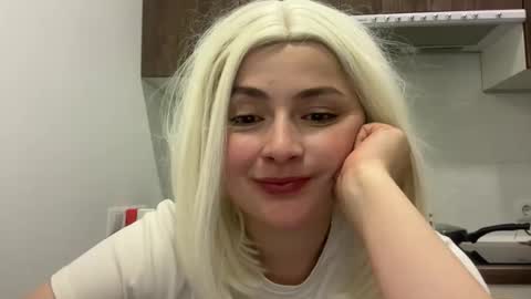 emily_morning_dew online show from January 11, 2026, 2:33 pm