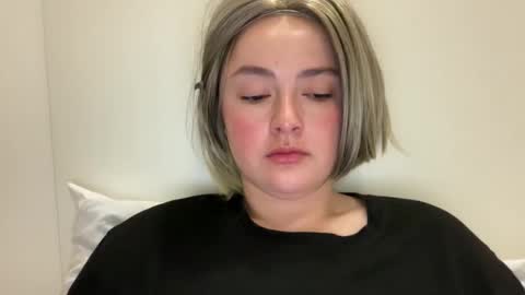 emily_morning_dew online show from April 28, 2026, 3:00 am