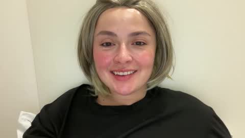 emily_morning_dew online show from April 28, 2026, 8:25 pm