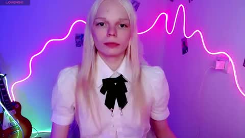 Snapshot of emily_nyaffe chatting on October 14, 2025, 9:04 pm Lia online show from October 14, 2025, 9:04 pm
