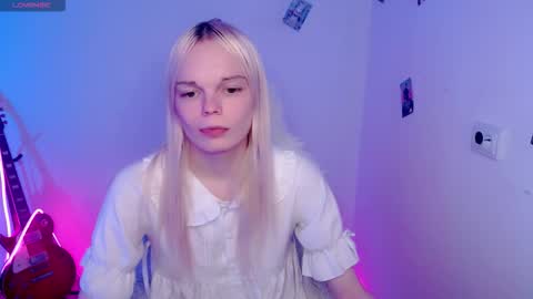 Snapshot of emily_nyaffe chatting on November 25, 2025, 8:53 pm Lia online show from November 25, 2025, 8:53 pm