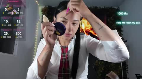 emily_palmeer online show from April 26, 2026, 9:18 am