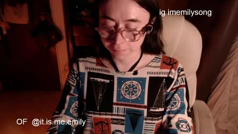 emily_pearl_ online show from May 27, 2026, 1:57 am