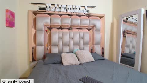 emily online show from February 21, 2025, 12:27 am