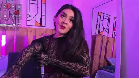 Emilly online show from April 30, 2026, 8:57 pm