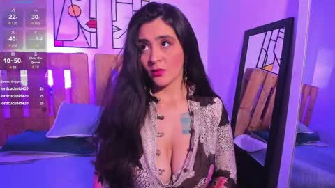 Emilly online show from May 7, 2026, 8:58 pm