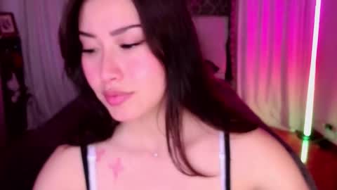 Emily  Swan online show from December 23, 2025, 2:31 am