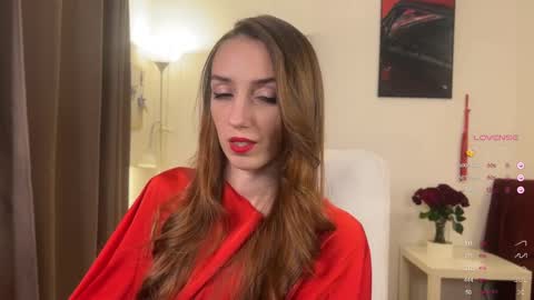 Snapshot of emily_w0w_ chatting on October 22, 2025, 4:18 pm Lia online show from October 22, 2025, 4:18 pm