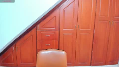 Snapshot of emily_zc1 chatting on October 20, 2025, 7:58 pm EMILY online show from October 20, 2025, 7:58 pm