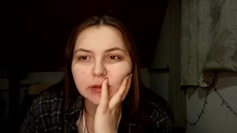 emilyar online show from April 26, 2026, 7:33 pm