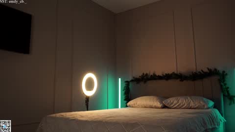 emilybatee online show from January 29, 2025, 5:51 am