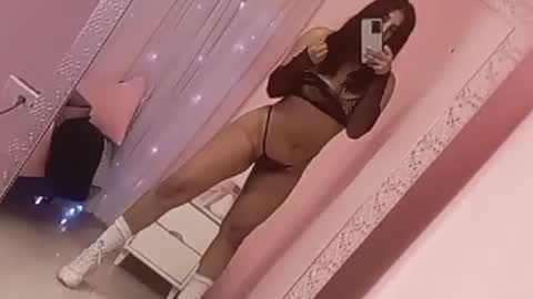 Snapshot of emilybta chatting on December 31, 2024, 8:26 am EMILY online show from December 31, 2024, 8:26 am