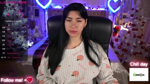 Snapshot of emilycandys chatting on December 17, 2024, 10:34 am Emy online show from December 17, 2024, 10:34 am