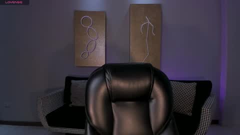 Emily Carter online show from April 30, 2026, 11:05 am