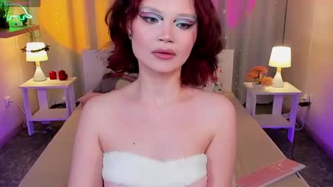 Snapshot of emilychaves chatting on July 6, 2026, 5:04 pm Emilyhaves online show from July 6, 2026, 5:04 pm