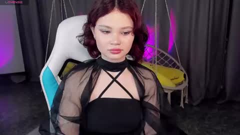 Snapshot of emilychaves chatting on July 20, 2026, 6:06 am Emilyhaves online show from July 20, 2026, 6:06 am
