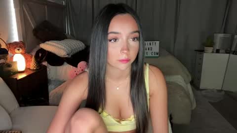 emilyfawn online show from May 7, 2026, 5:24 am
