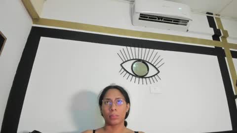 Snapshot of emilygomezz chatting on May 11, 2026, 11:38 am Emily online show from May 11, 2026, 11:38 am