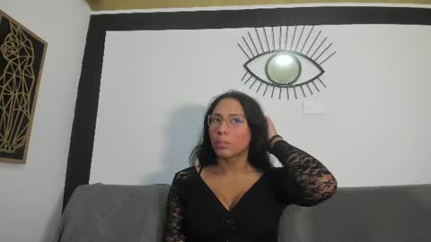 Snapshot of emilygomezz chatting on June 10, 2026, 11:09 am Emily online show from June 10, 2026, 11:09 am