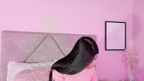 Snapshot of emilyh_ chatting on November 11, 2025, 11:10 am Emily online show from November 11, 2025, 11:10 am