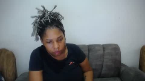 Snapshot of emilyhines__ chatting on June 11, 2026, 9:13 pm Emilyhines online show from June 11, 2026, 9:13 pm